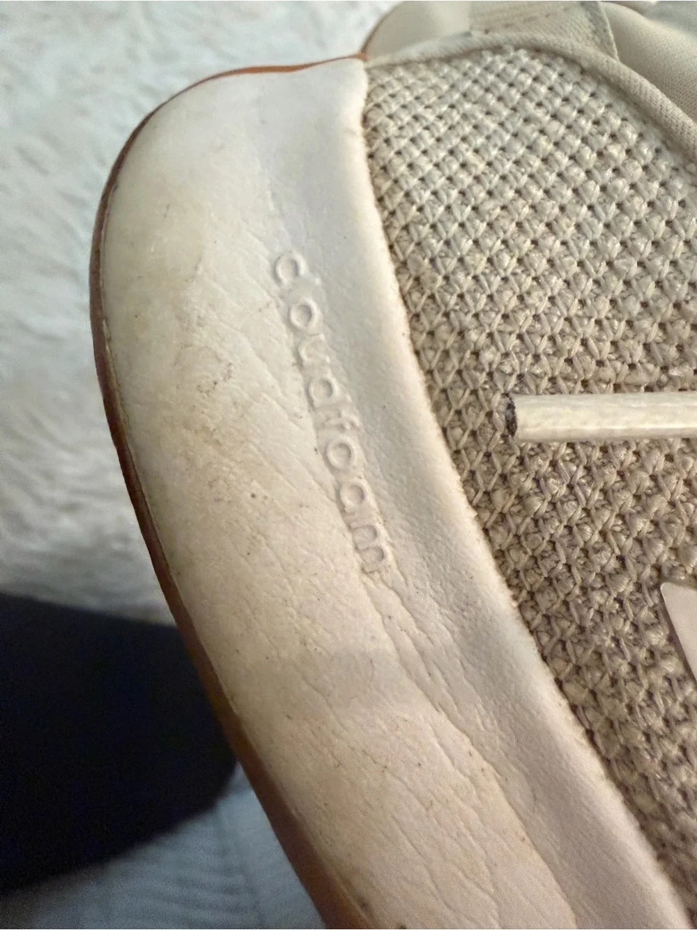 Adidas Cloudfoam Knit Sneakers Beige Gum Sole Women's US 9.5